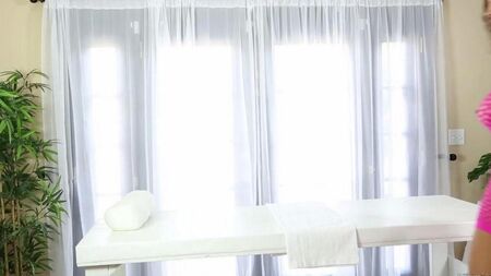 Serena Ali müşteriyi harika bir oral seks yaptı