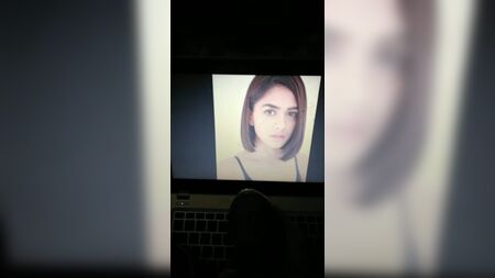 MRunal Thakur anısına