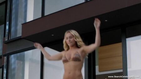 Hayden Panettiere - Nashville - Bikini sahneleri - HD