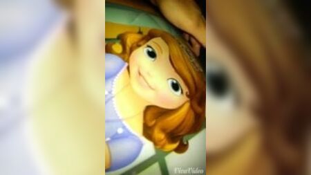 Sofia the First Plaj Topu Fıskiyesi Sikişi