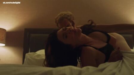 Amy Pietz Çıplak - You're the Worst (2017) 4. Sezon 8. Bölüm HD 1080 Web HD 1080p Çevrimiçi İzle / Amy Pietz - Sen, kötülüğün vücut bulmuş haliy