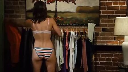 Jessica Biel'in Chuck & Larry'deki Popo Çekimi HD