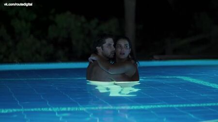Gaby Espino Çıplak - Ateşle Oynamak (AR-2019) HD 1080p Çevrimiçi İzle / Gaby Espino - Ateşle Oynamak