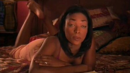 Kellita Smith'in Seksi Çıplak Ayak Tabanları