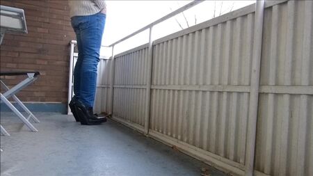 Aşırı platformlu kovboy çizmeleri