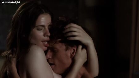 Hayley Atwell, Natalia Wörner (Worner) Çıplak - Dünyanın Sütunları (2010) 1. Sezon 720p HD Çevrimiçi İzle