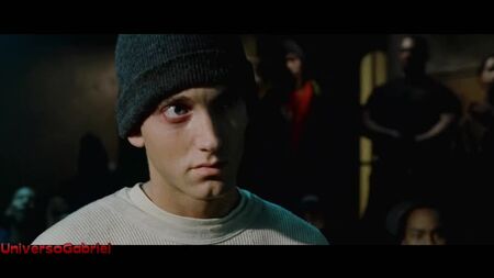 8 Mile: Lotto (Nashawn 'Ox' Breedlove) - B-Rabbit (Eminem) (ONYX'in "Last Dayz" şarkısı üzerine freestyle) (2002)