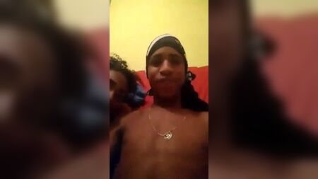 Genç Rio'lu Kız Oral Seks Yapıyor