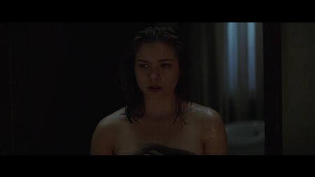 Sophie Cookson Çıplak - Çarmıha Gerilme (2017) HD 720p
