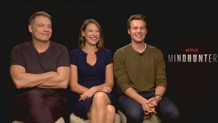 ANNA TORV ♡ Jonathan Groff ve Holt McCallany, MINDHUNTER (Netflix) (Collider Röportajı)