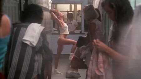 Lea Thompson'ın Seksi Görüntüleri - Some Kind of Wonderful (1987) HD 720p WEB