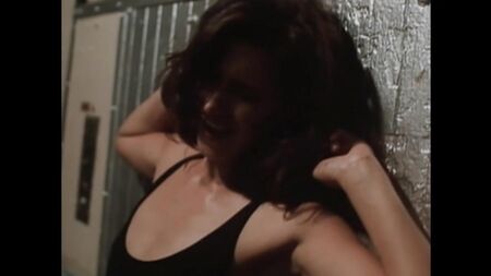 Karina Lombard Çıplak - Footsteps (ABD-İsveç 1998)