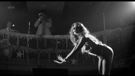 Valerie Perrine, Kathryn Witt Çıplak - Lenny (ABD 1974)