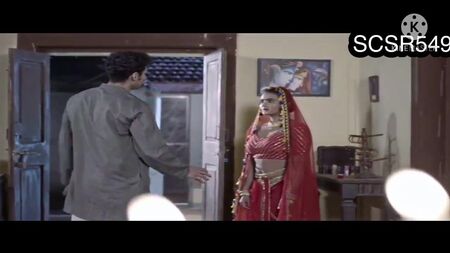 Seksi ve kusursuz Hintli Rajasthani köylü kadınları sikişiyor