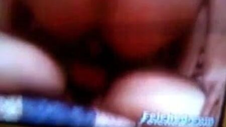bilgisayar başında gay pornosu izleyerek mastürbasyon yapmak