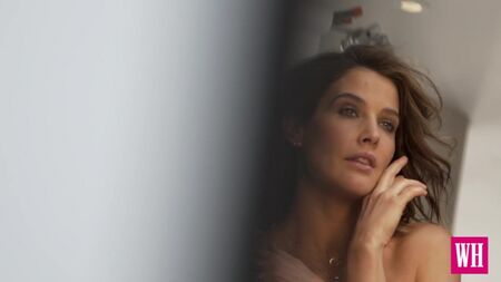 Cobie Smulders Üstsüz - Women's Health, Mayıs 2015