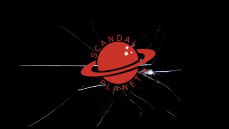 ScandalPlanet.Com'da Kelli Williams'ın üstsüz videosu