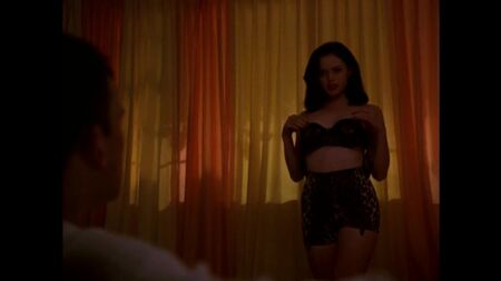 Amy Locane, Rose McGowan Çıplak - Going All the Way (1997)