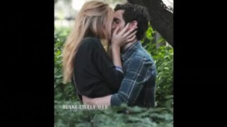 Blake Lively ve Penn Badgley AŞIK