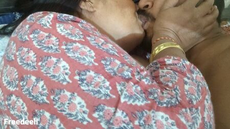 MILF Bhabhi beni sikti 18+