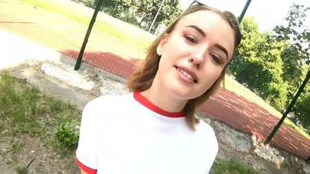 Fizra öğretmeni test için bir öğrenciyi becerdi
