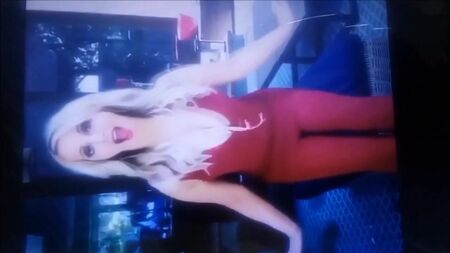 Tara Strong'un Göğüsleri Sallanıyor JOI Geri Sayımı - SoP Boşalma Övgüsü