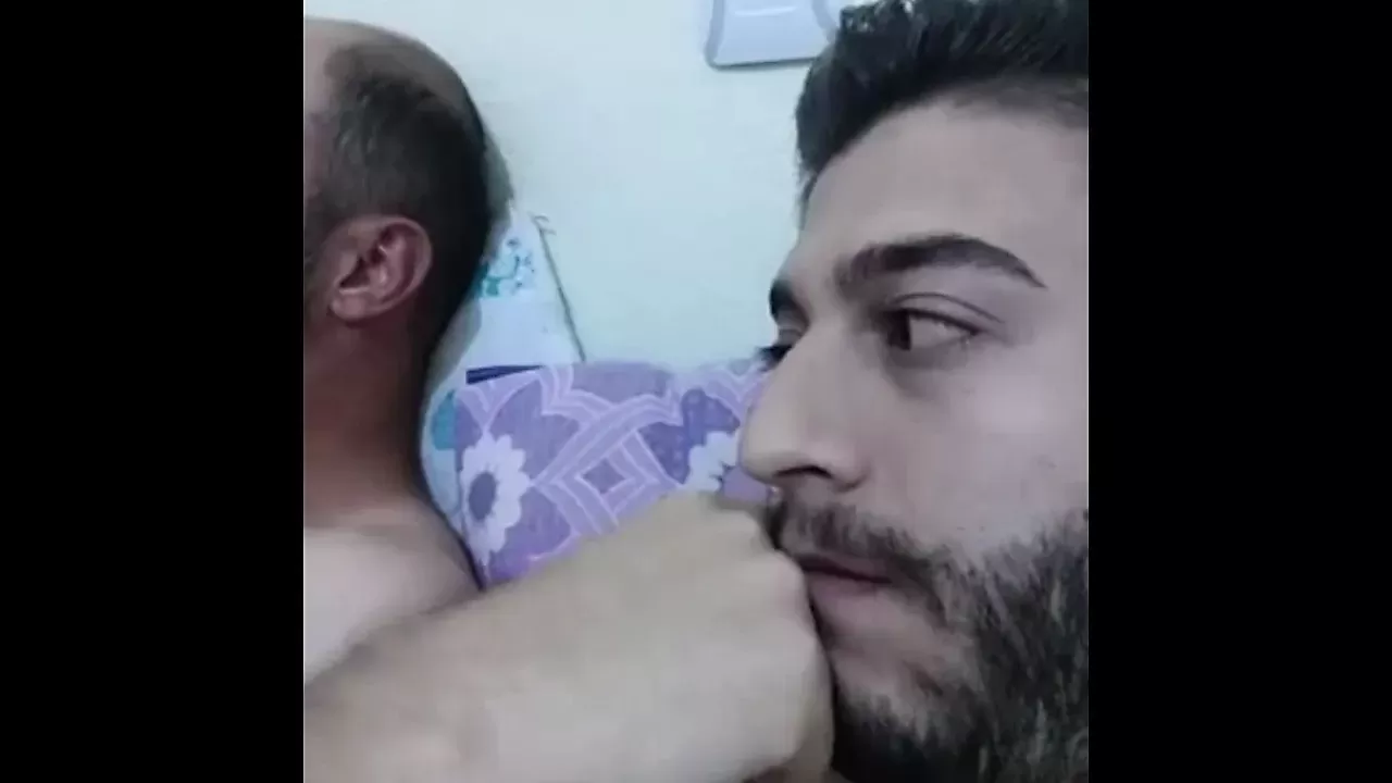 2 straight turkish friends get horny and wank on periscope