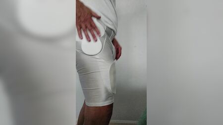 Futbol kompresyon şortu
