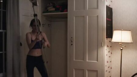 Emma Roberts - Yetişkinlerin Dünyası (2013)