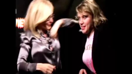 Nina Hartley ve Kate McKinnon