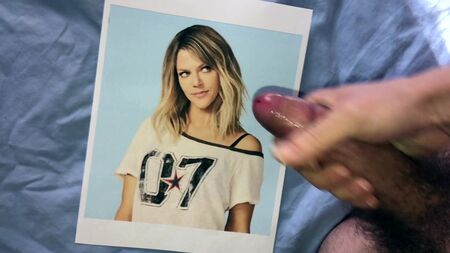 Kaitlin Olson'a adanmış bir övgü