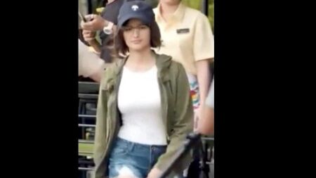 Liza Soberano'ya Saygı Duruşu - Uyluklar ve Göğüsler