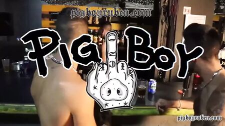 GayPorno'daki Bar Pig