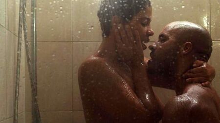 Sanaa Lathan, ScandalPlanet.Com'da Duş Altında Çıplak Seks Yapıyor
