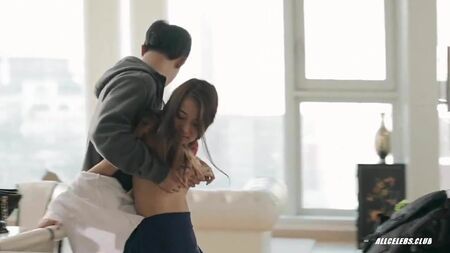 Yoo Ji-won ve Han Na - Ona