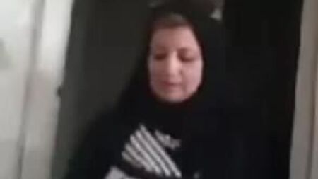 Sharmuta başörtüsü