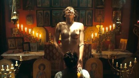 Gaite Jansen, Peaky Blinders'da Açık Seks Sahneleriyle Skandal Yaratıyor - ScandalPlanet
