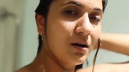 Pooja Laxmi Joshi: Shower on Her, Fliz Filmleri