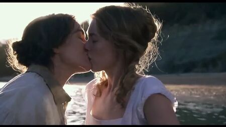 Saoirse Ronan ve Kate Winslet'in çeşitli lezbiyen seks sahneleri