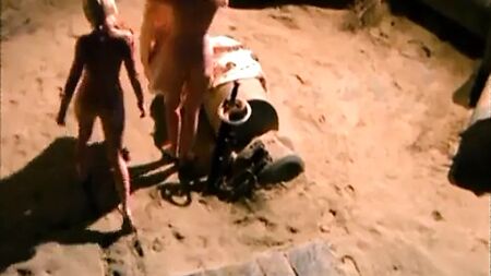 Xena: Savaşçı Prenses çıplak sahnesi Lucy Lawless Renee O'Connor