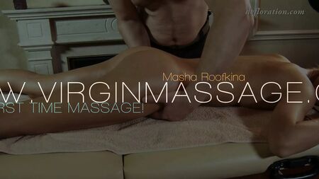 Masha Roofkina'nın yağlı bakire genç masajı