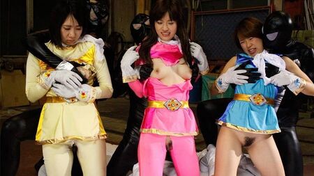 Japon kahramanlar, Galactic Sentai fena halde mahvoldu, sansürsüz