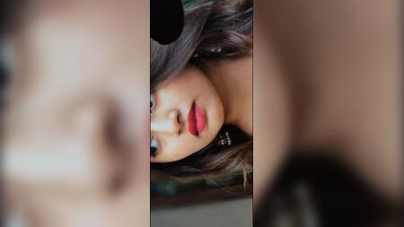 Kerala'lı aktris Shaalin Zoya Mallu keyif aldı