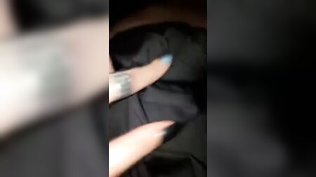 Ermeni Metresi Kara: Ayak fetişi ve aşağılama