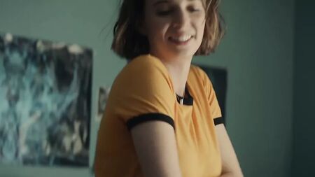 Maya Hawke - ''İnsan Sermayesi''