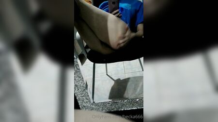 Becca Carranza'nın bacakları