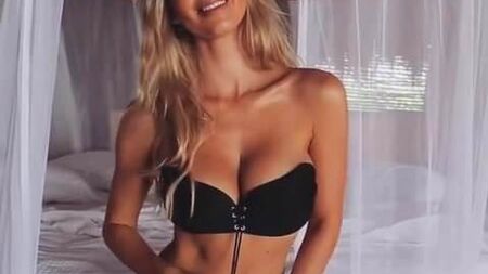 Hannah Polites: Cinsel İç Çamaşırları
