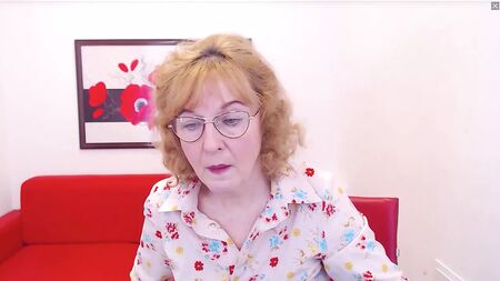 İngiliz Büyükanne Web Kamerası Gösterisi