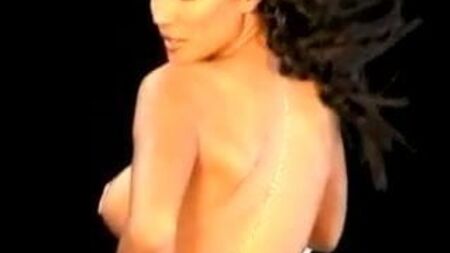 Leeann Tweeden - IVOLT fotoğraf çekimi