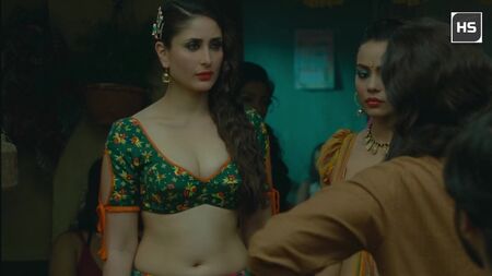 Kareena Kapoor – Ateşli Öpüşme Sahneleri 4K